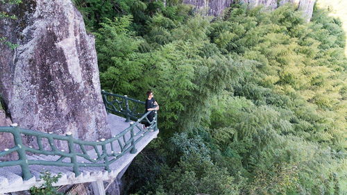 玻璃橋泛濫背后的景區(qū)管理隱憂(yōu) 是時(shí)候回歸服務(wù)本質(zhì)了